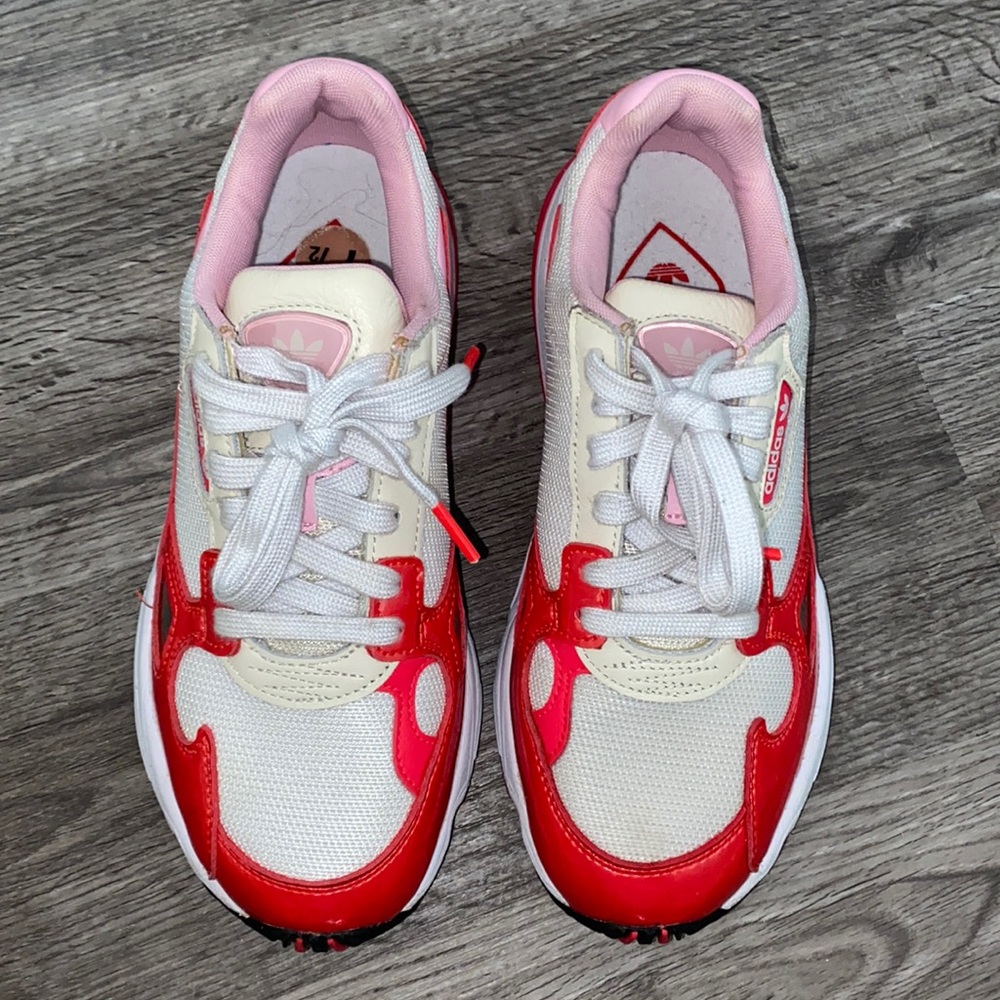Adidas Falcons (Women’s) SIZE 7.5